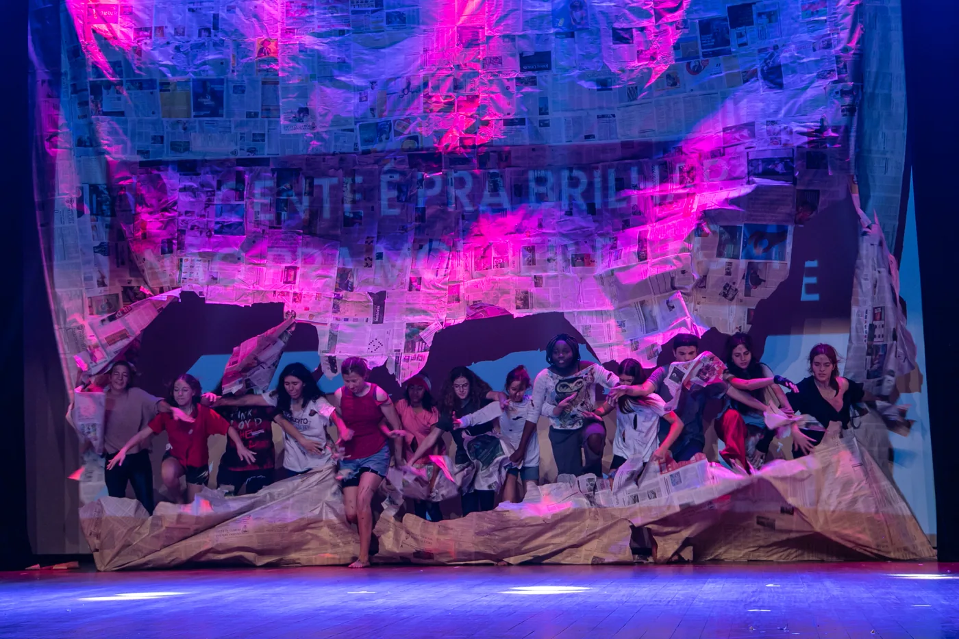 Foto de montagem da Oficina de Teatro Adolescer — imagem 20